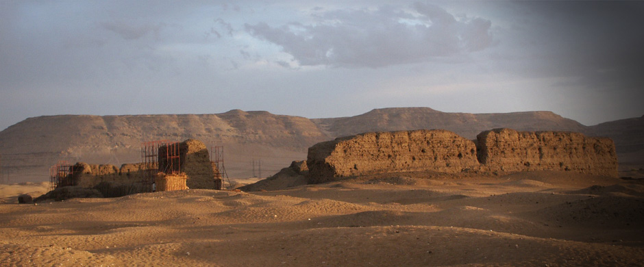 Wide view of the Institute's excavation at Abydos, Egypt.